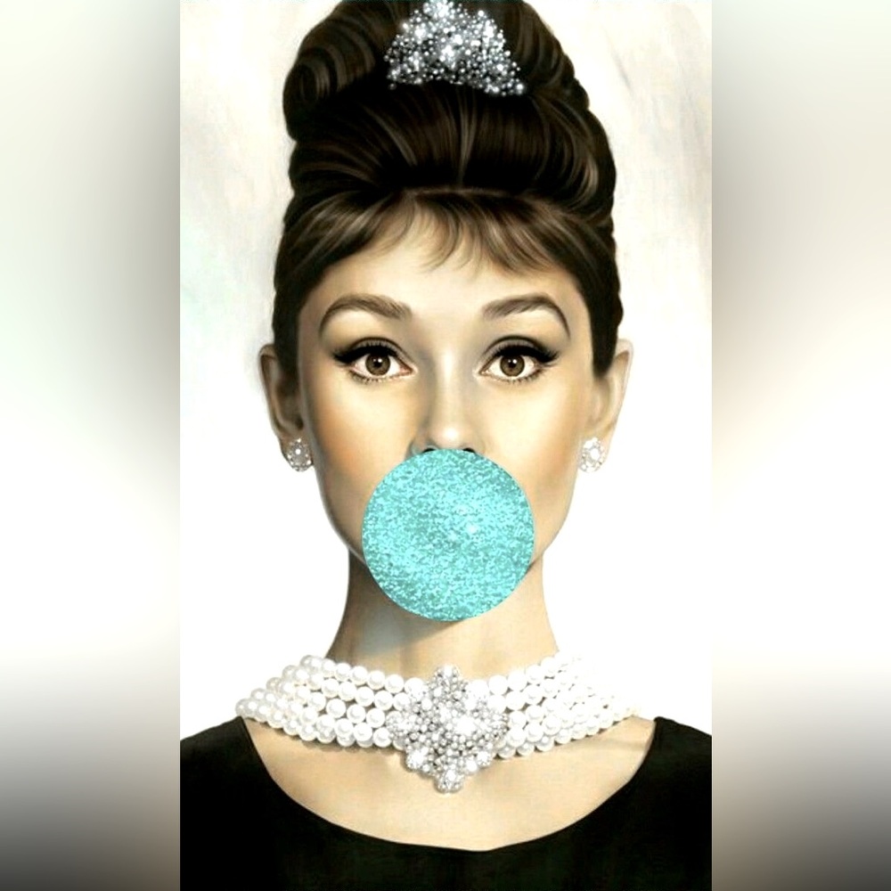 Meet your Posher, Tessa!